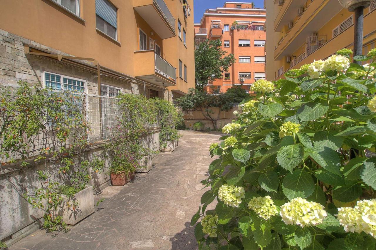 Holiday Aroma Apartment Exterior photo
